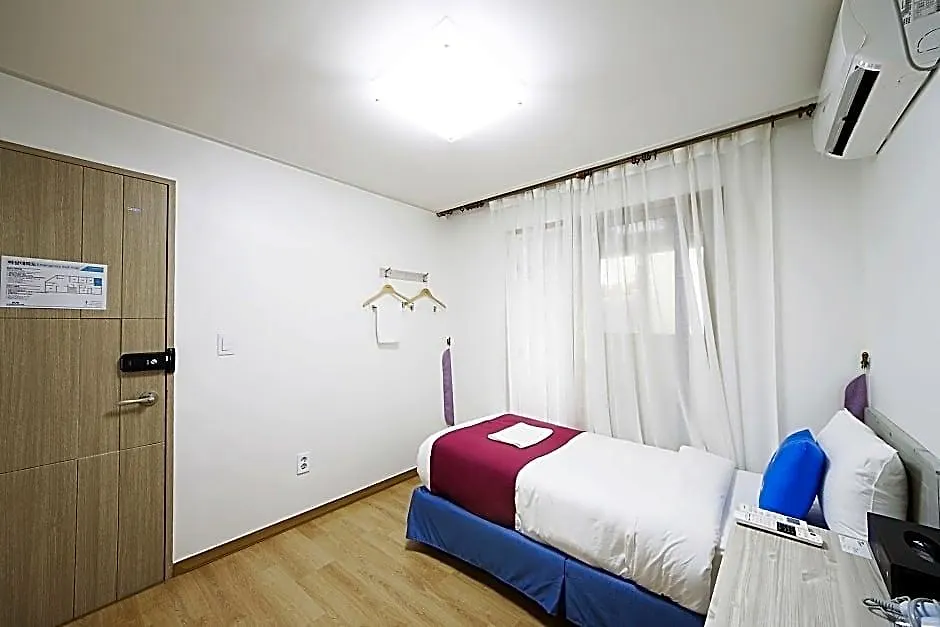 K-Guesthouse Incheon Airport 1 Hotel